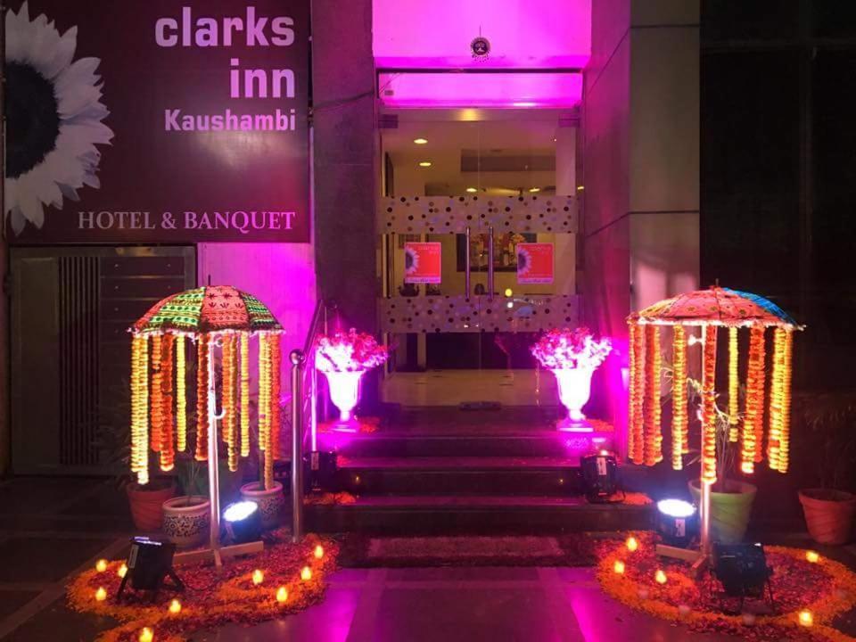 Clarks Inn Kaushambi Газиабад Экстерьер фото